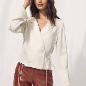 ARITZIA Wilfred ALLUSION Ivory Silk Wrap Top. Size Medium